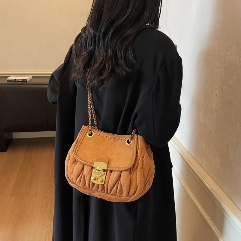 

Ladies Shoulder Bag Made Of Fine Leather Boasting Designer Inspired And Trendy Daily Look​