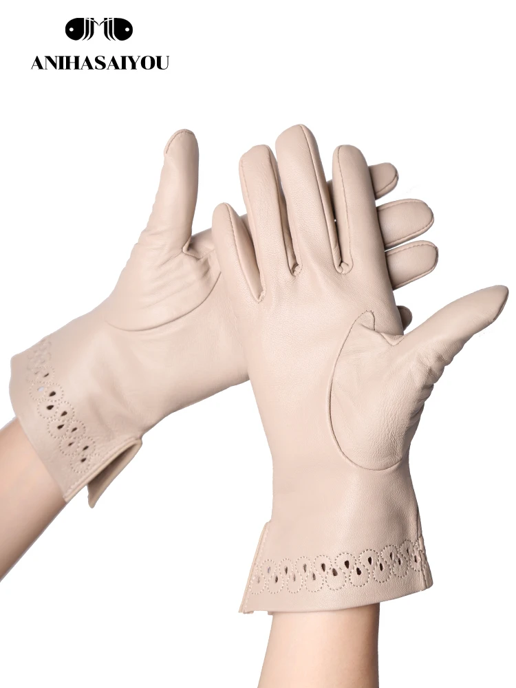 Women\'s sheepskin gloves winter warm plus velvet short thin driving female color leather gloves new high-end embroidery2229