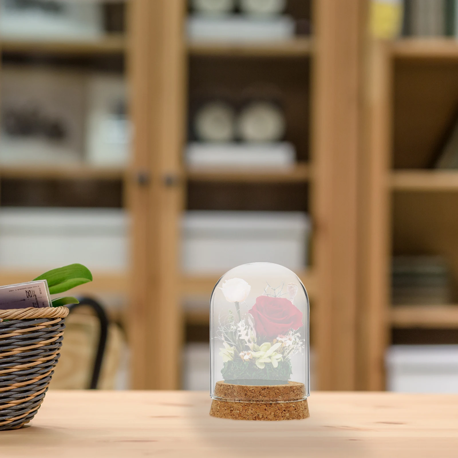 

2 Sets Preserved Ornament Cloche Eternal Flower Decor Dustproof Display Dome Clear Home Decorative Cork Base Artificial Flower