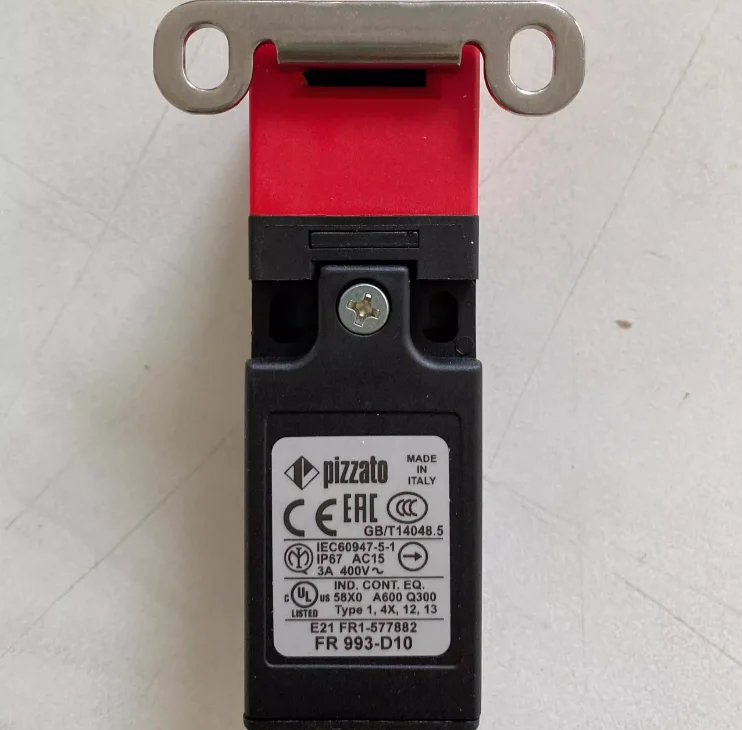 

New original PIZZATO limit switch FR 993-D10