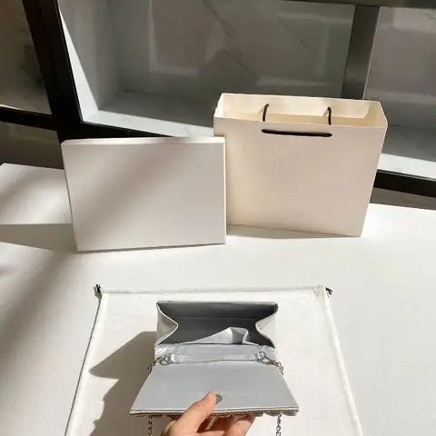 Bolso Kawaii Hello Kitty con incrustaciones de diamantes, bolso cruzado avanzado hecho a mano con bonito estudiante de Anime, bolso con lazo rosa, regalo de Festival