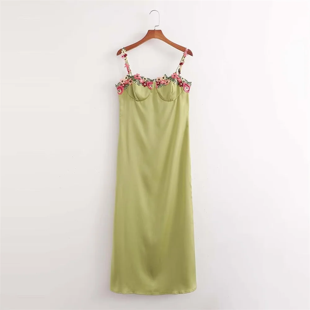 PB&ZA 2024 Summer New Women's Style Fashion Sling Ribbon Green Embroidered Seaside Long Dress