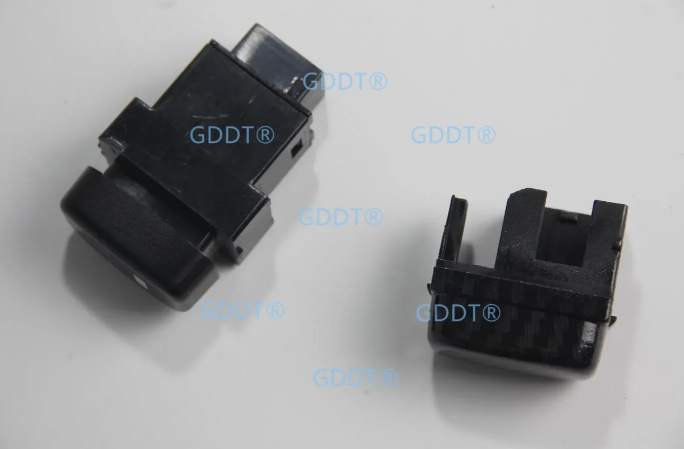 1 Piece Fog Lamp Control Switch Carbon Fiber Cover For Pajero 8011A266XA For Montero 3 4 IO For Lancer Grandis 4 Pin Wires Frame