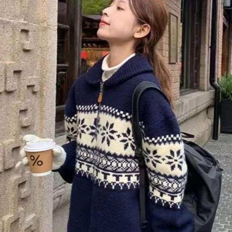 Donna Autunno Inverno Risvolto Casual Top lavorato a maglia Stile britannico Retro Manica lunga Jacquard Pullover Maglione dolcevita allentato con mezza zip