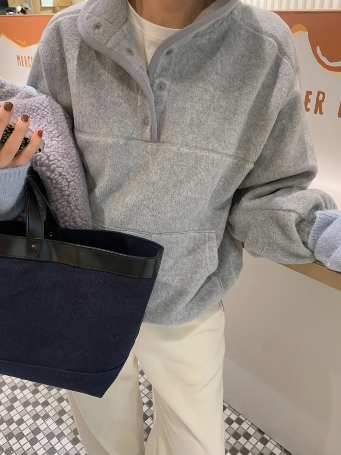 المرأة Fce البلوز عارضة فضفاض Dstring مقنعين Jaet التخسيس الوقوف طوق الخريف الشتاء جديد Sle النسخة الكورية