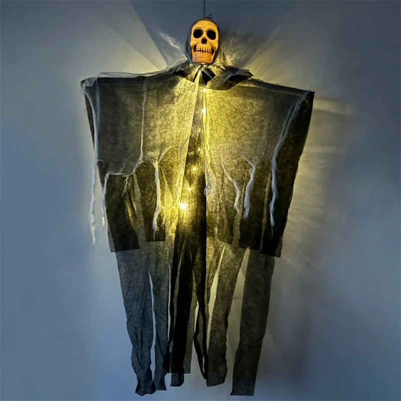 Decorazione scheletro da appendere di Halloween, grandi fantasmi da albero appesi da 31 "con luce a LED, decorazioni di Halloween per esterni per il cortile