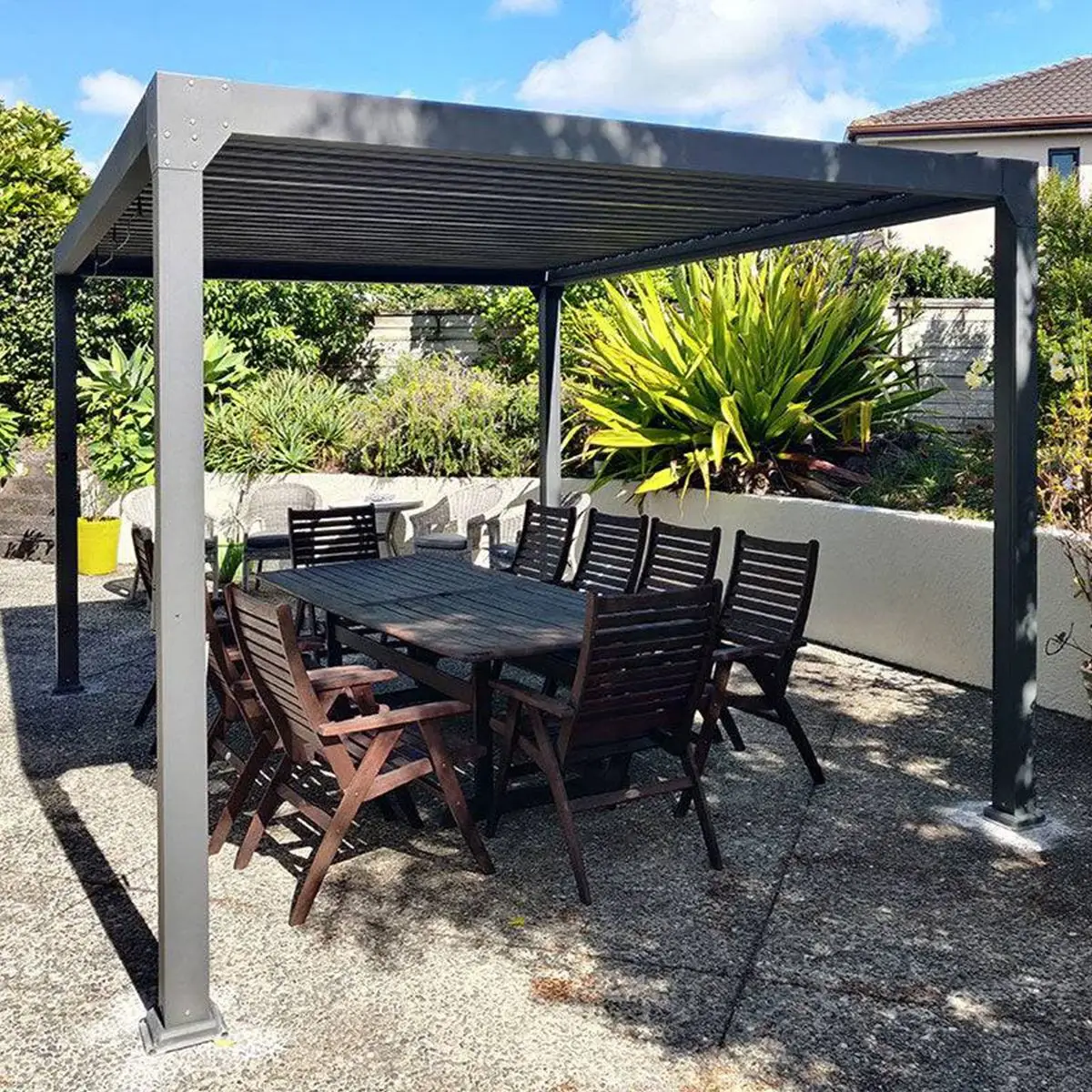 Aluminum pergola Outdoor Awnings Villa Waterproof Motorized Adjustable Gazebo Bioclimatic Pergola Louvered Aluminum Pergola
