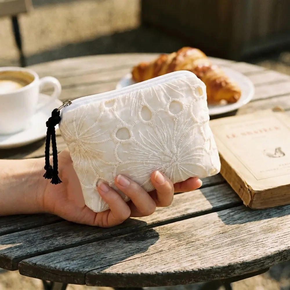 Gift Organza Lace Embroidered Storage Bag Cute Flower Small Makeup Bag Embroidery Hand-Held Zipper Cosmetic Bag Home Supplies