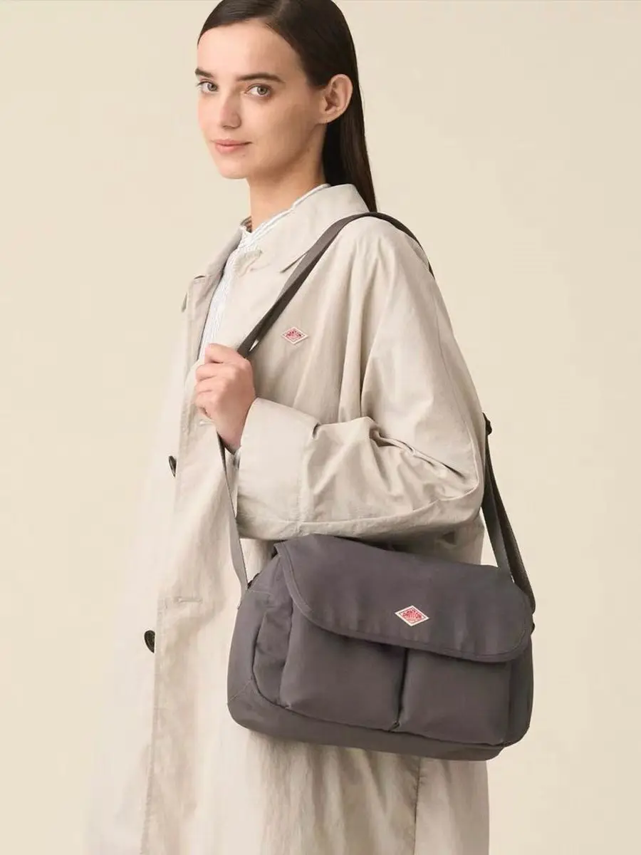 japanese-style-flip-cover-canvas-shoulder-bag-commuter-casual-retro-workwear-unisex-messenger-bag-couples-crossbody-bag