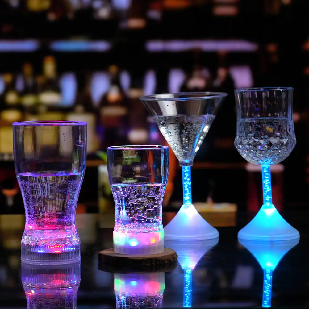 Taza intermitente de 185-550ml, vino, cerveza, whisky, taza para beber de Cola con inducción de agua, taza LED brillante automática, suministros de decoración para fiestas