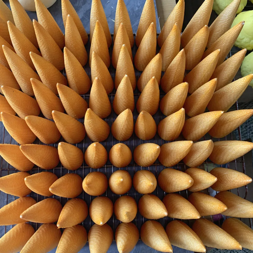 5.3inch Pu Plastic Soft Waffle Cone Faux Crispy Food DIY Ice Cream Model Display Golden Decoration Shop Party Props Artificial
