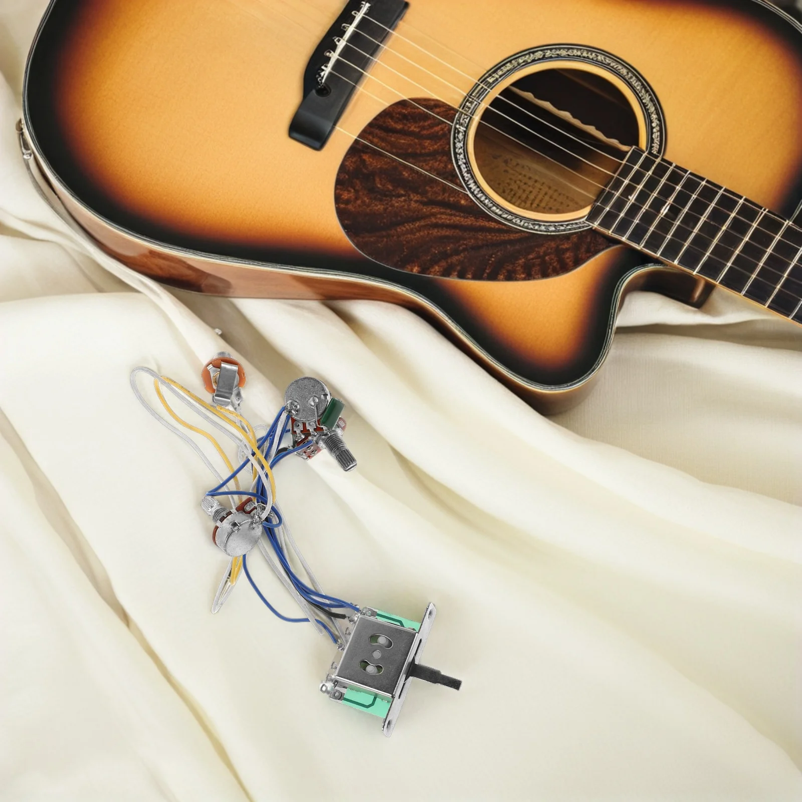 

1 set 1 Set Electric Guitar Control Harness Volume Tone Knobs Copper Jack Plug Professional Hobbyist Musicians Guitar Parts