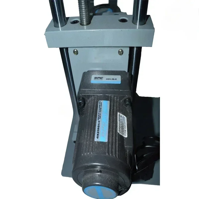 ممتاز أعلى جودة المبيعات الساخنة DDX-450 سطح المكتب التلقائي آلة تغطية الزجاجات الكهربائية ، السد قطر 10-50 مللي متر غطاء الشد م #5