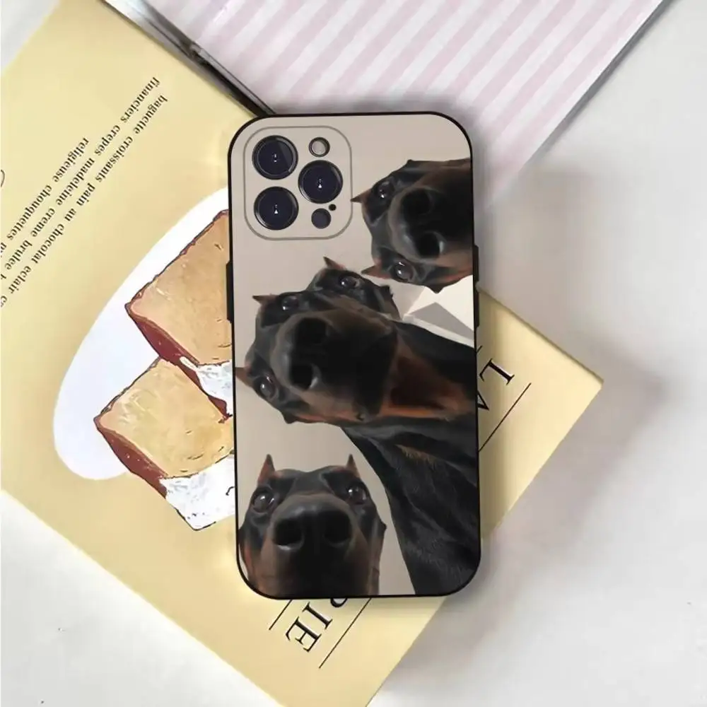 Coque de téléphone chien teckel Doberman, étui souple noir pour iPhone 17,16,15,14,13,12,Pro,Max,Plus,E,SE4,Air,Mini
