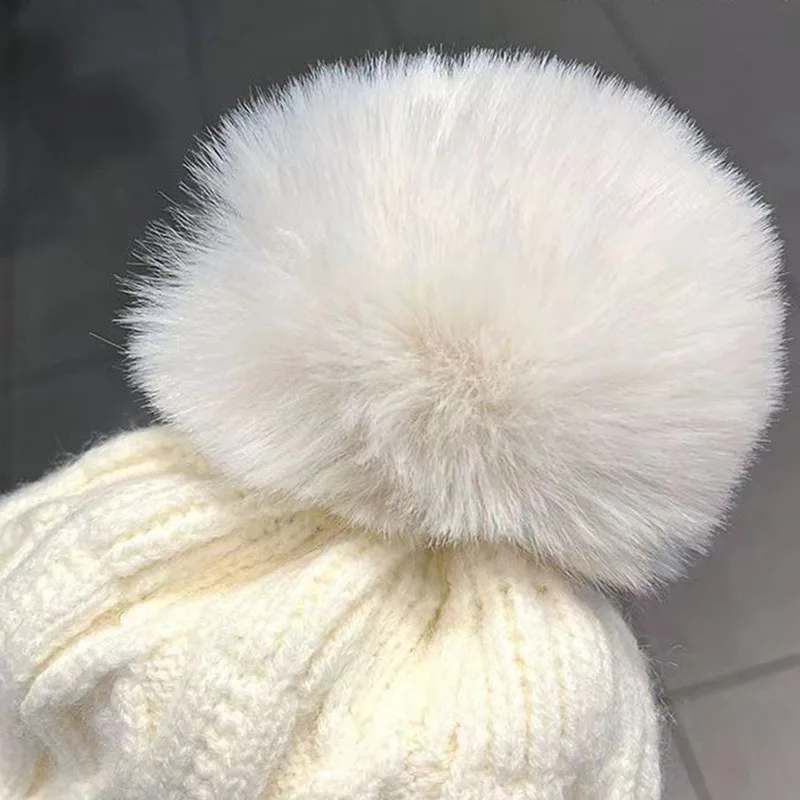 Nuovi colori caramella inverno donna cappello lavorato a maglia di alta qualità morbido caldo addensato peluche berretti di lana signore Skullies