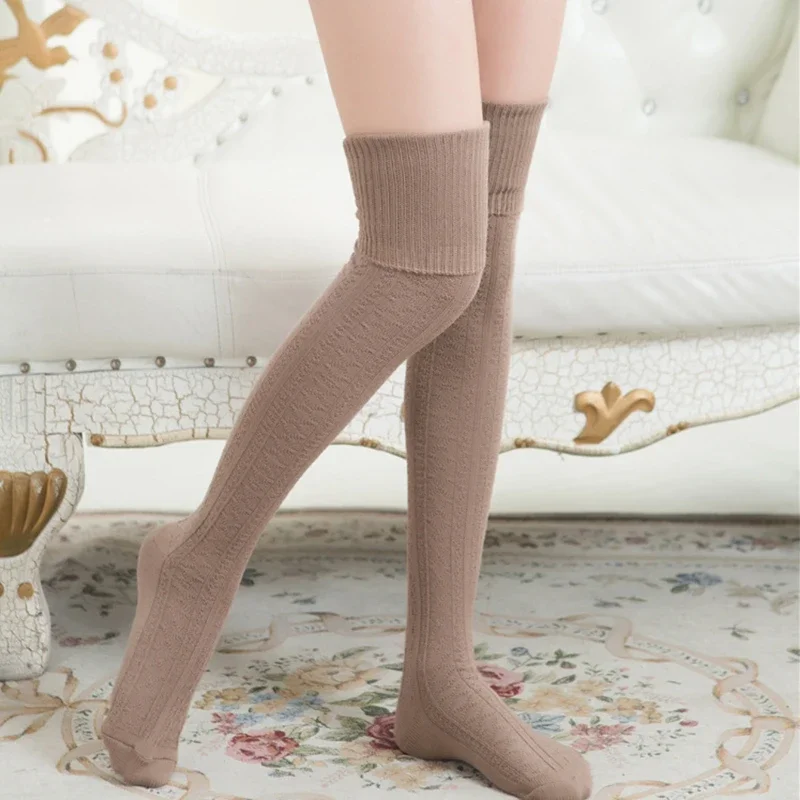 1 Pair of Women Spring and Autumn Department Lengthened Twist Long Tube Retro Student Thick Needle Cotton Knee Socks