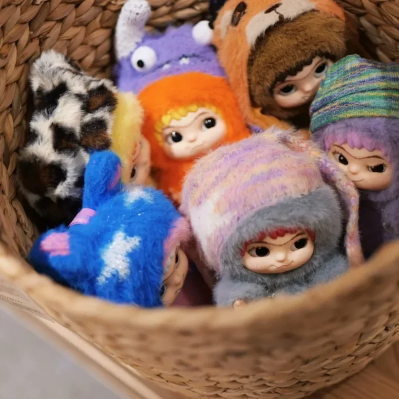 Caja ciega misteriosa Letsvan Wakuku genuina, colección de felpa para fiesta divertida y peluda, juguete para niños, estatuilla Kawaii, muñeca, regalo sorpresa