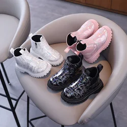 2025 autumn and winter girls' shoes children's short boots for 1-5 year old shiny leather fashionable suitable