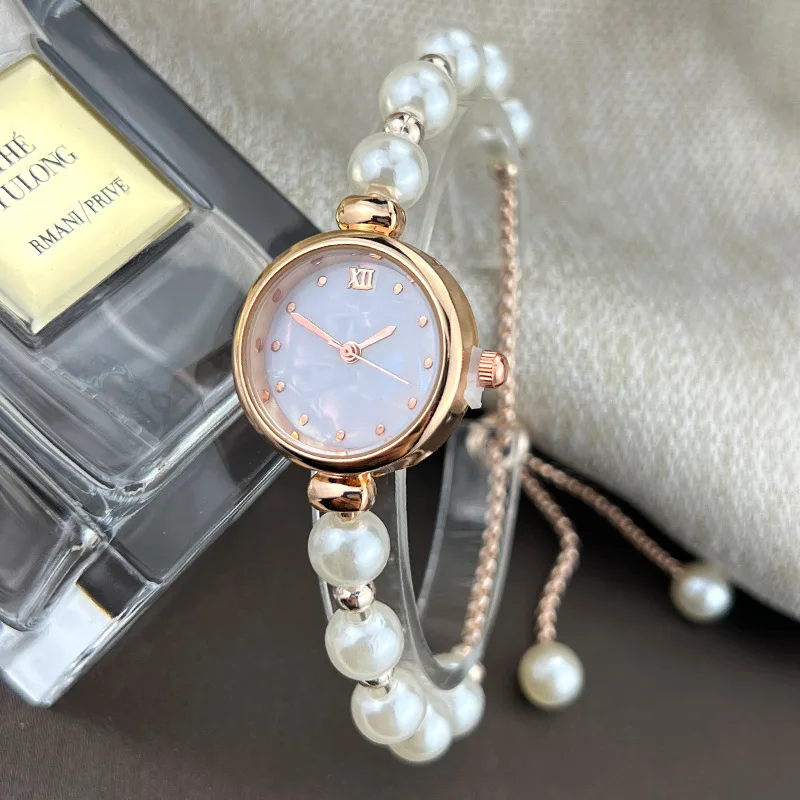 2024 New Pearl Bracelet Women\'s Alloy Quartz Watch Niche Light Luxury Shell Dial Pull-out Adjustable Bracelet Watch Gift