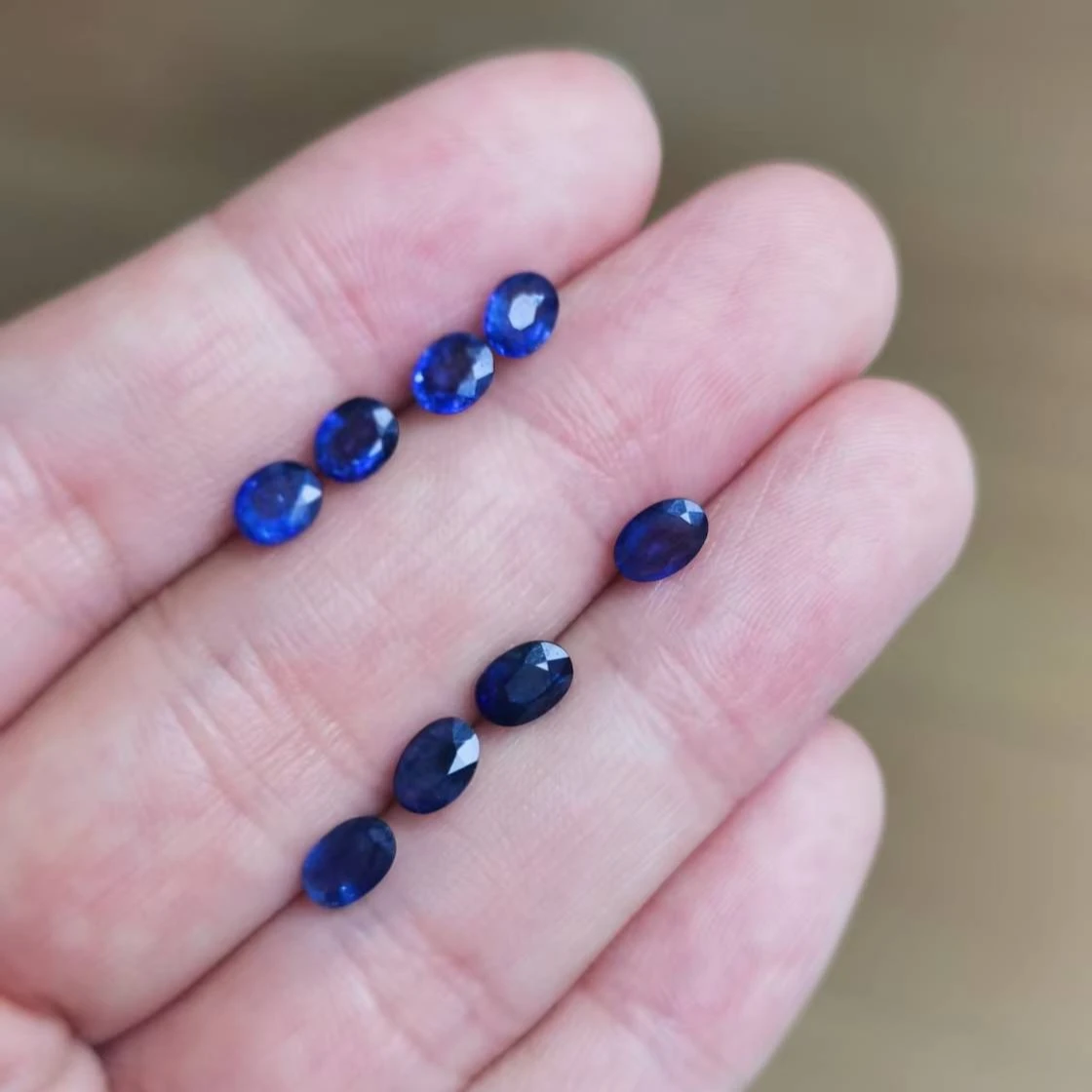 4x5mm-and-4x6mm-natural-sapphire-loose-gemstone-with-jewelry-certificate-genuine-blue-sapphire-for-jewelry-shop
