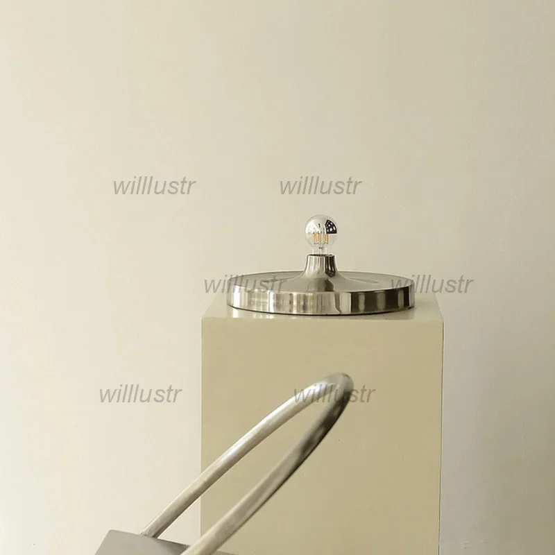 Bauhaus-Style Nosta…