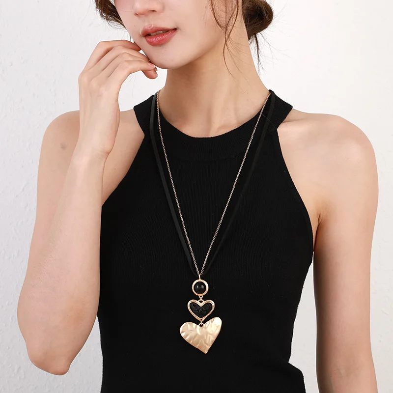 

Kaseakia Love Heart Shaped Pendant Long Necklace for Women, Fashion Sweater Chain Jewelry Accessories