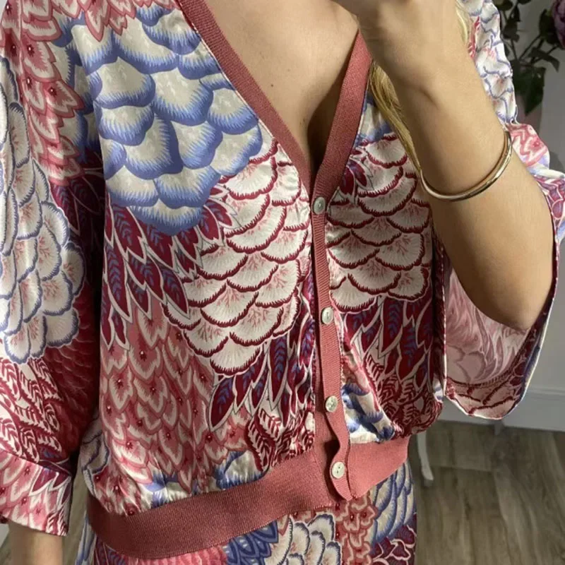 Primavera moda floral impressão cetim duas peças conjunto mulher sexy decote em v botão superior & quadris saia roupa outono meia manga ternos de escritório