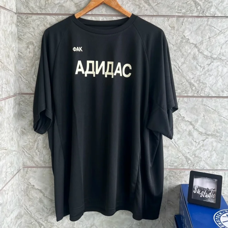 

Высококачественные хлопковые футболки Yeeze Kanye, повседневные концертные футболки с открытыми плечами в стиле пэчворк с короткими рукавами для мужчин и женщин