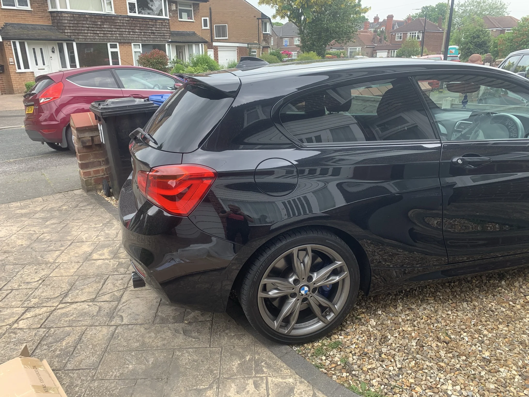 Für BMW 1er Serie E87 E81 F20 F21 116i 120i 118i M135i Spoiler 2005 bis 2019 Hochwertiger Carbon-Faser-Farbiger ABS Dachspoiler – Detail 21