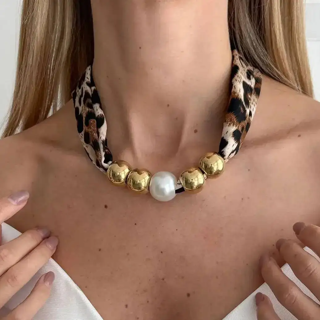 Salircon 5 Stile, elegante Imitationsperle, Leopardenmuster, Samtseil, Halsband für Damen, Kleid, Bankett, Zubehör, Charm-Schmuck