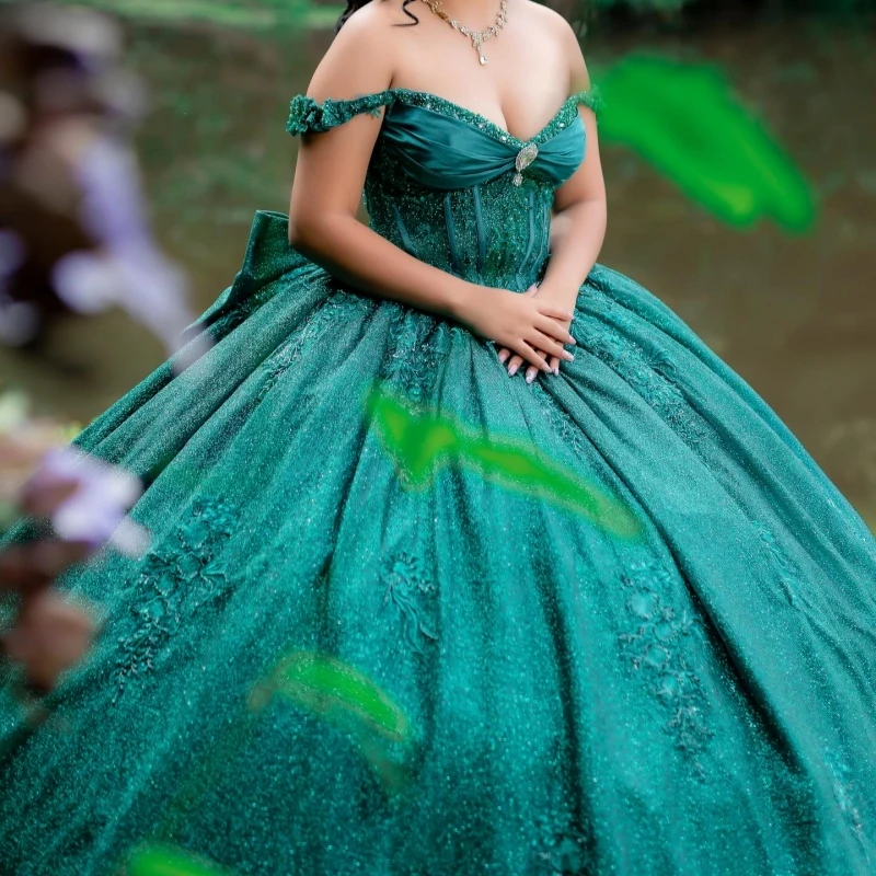

Black Green Shiny Quinceanera Dresses Off The Shoulder Applique Lace Beading Crystal Bow Tull Party Birthday Sweet 16 Dress Vest