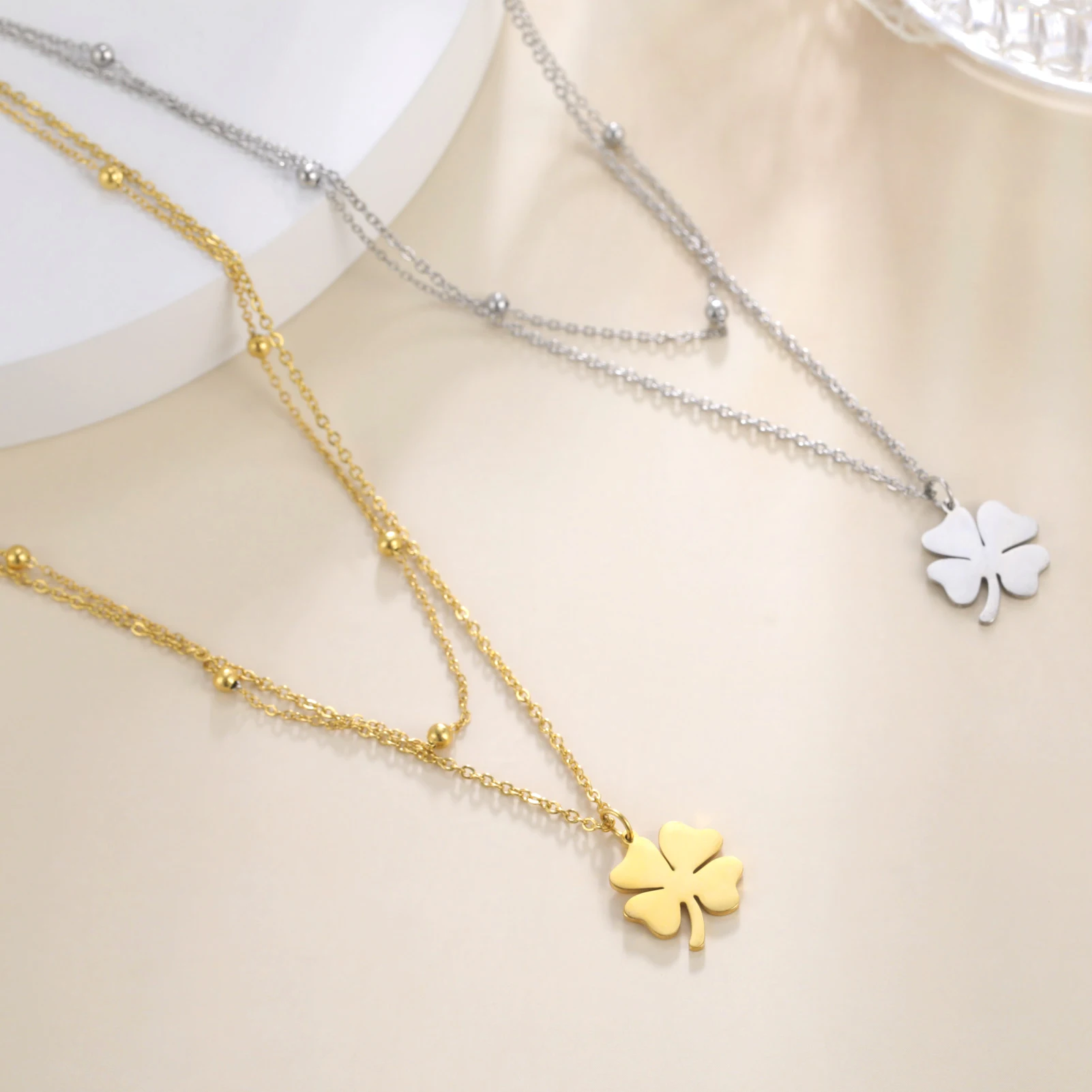 Kkjoy Stainless Steel Plant Four-Leaf Clover Pendant Necklace Fashion Elegant Feminine Short Clavicle Chain Necklace Jewelry