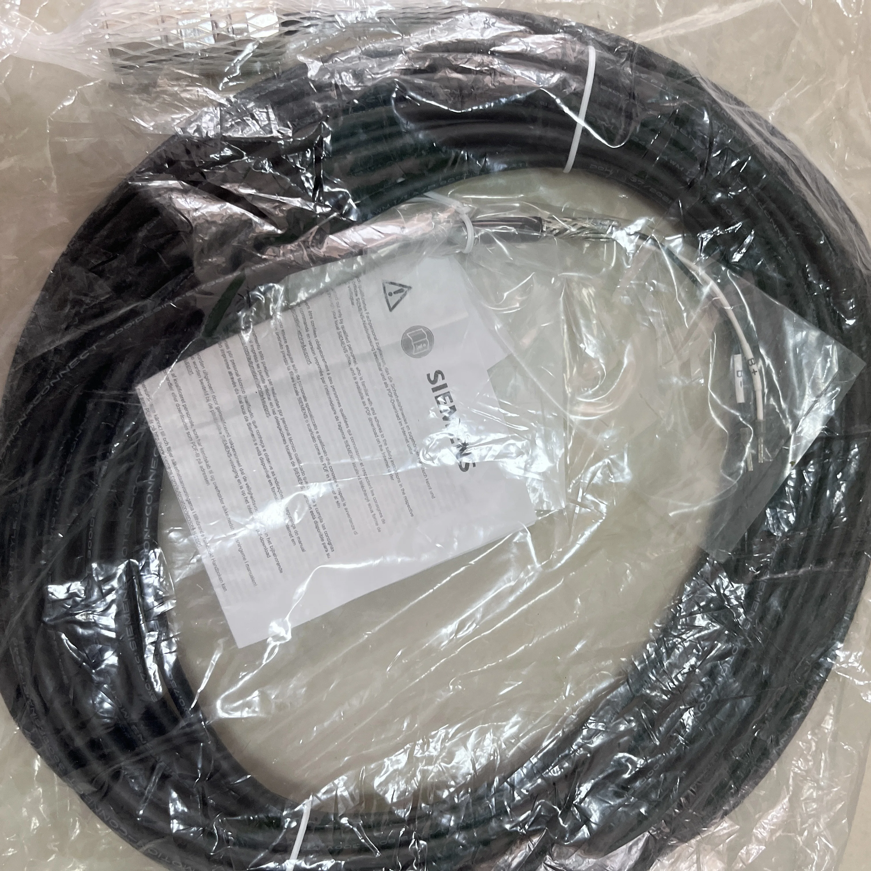Рисунок 2 - 6Fx3002-5Bl03-1Bf0 Соединительный