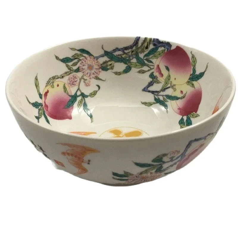 

Antique porcelain bowl made in Qianlong of Qing Dynasty