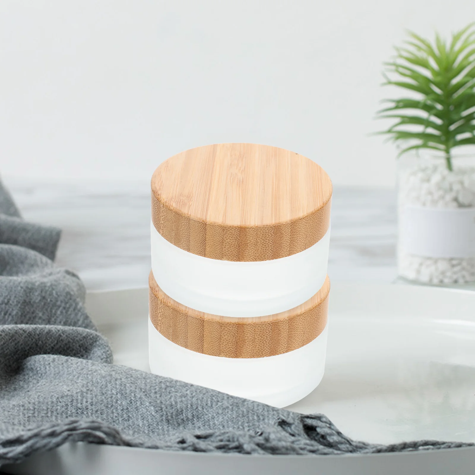 

2pcs Bamboo Lid Face Cream Jars Glass Containers Reusable Skincare Storage Bottle For Lip Balm Body Butter Small Glass