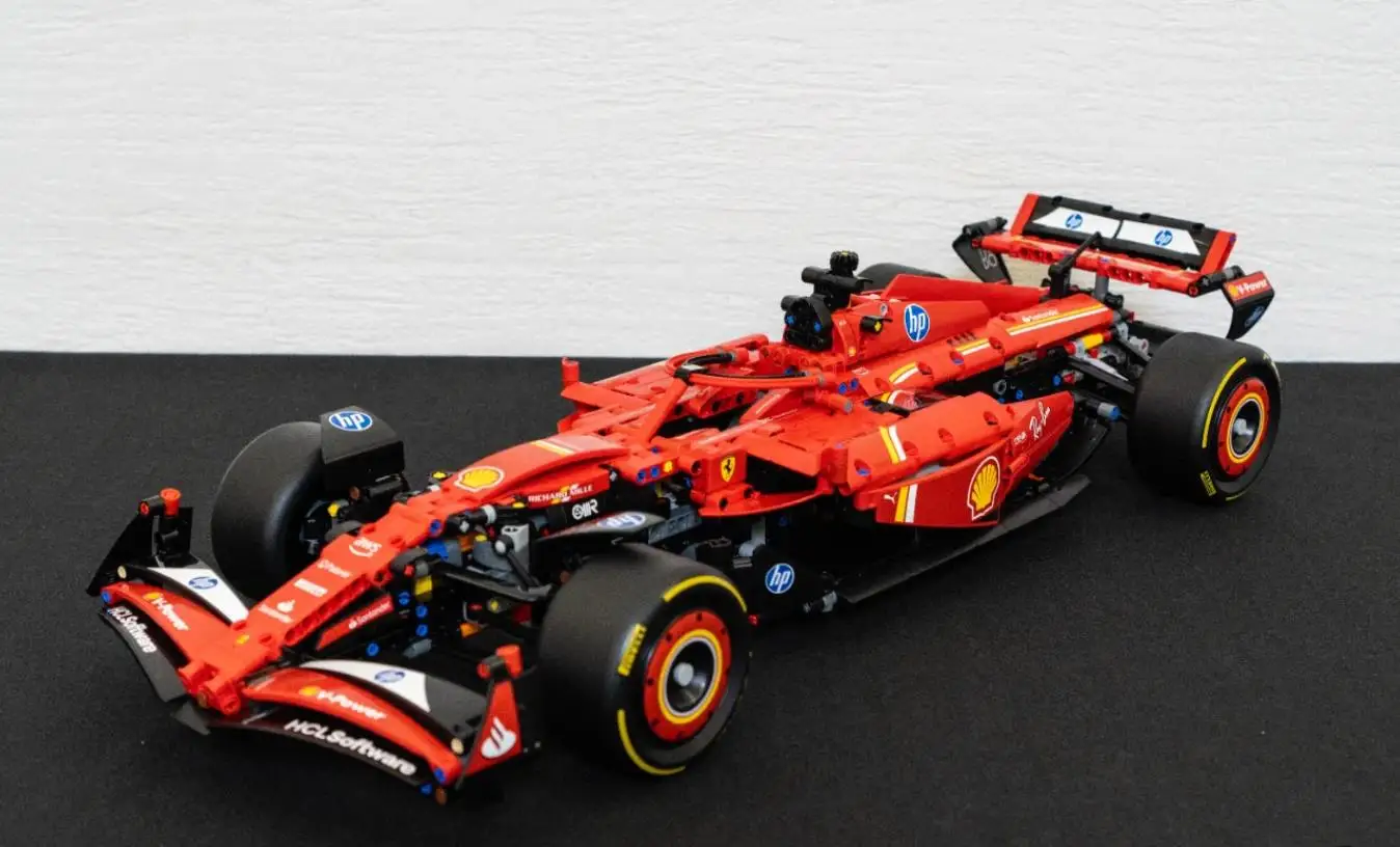 2025 جديد التقنية 42207 SF-24 الفورمولا F1 الأحمر الرياضة سباق السيارات اللبنات مدينة سوبر سيارة الطوب لعب للأولاد هدايا العيد