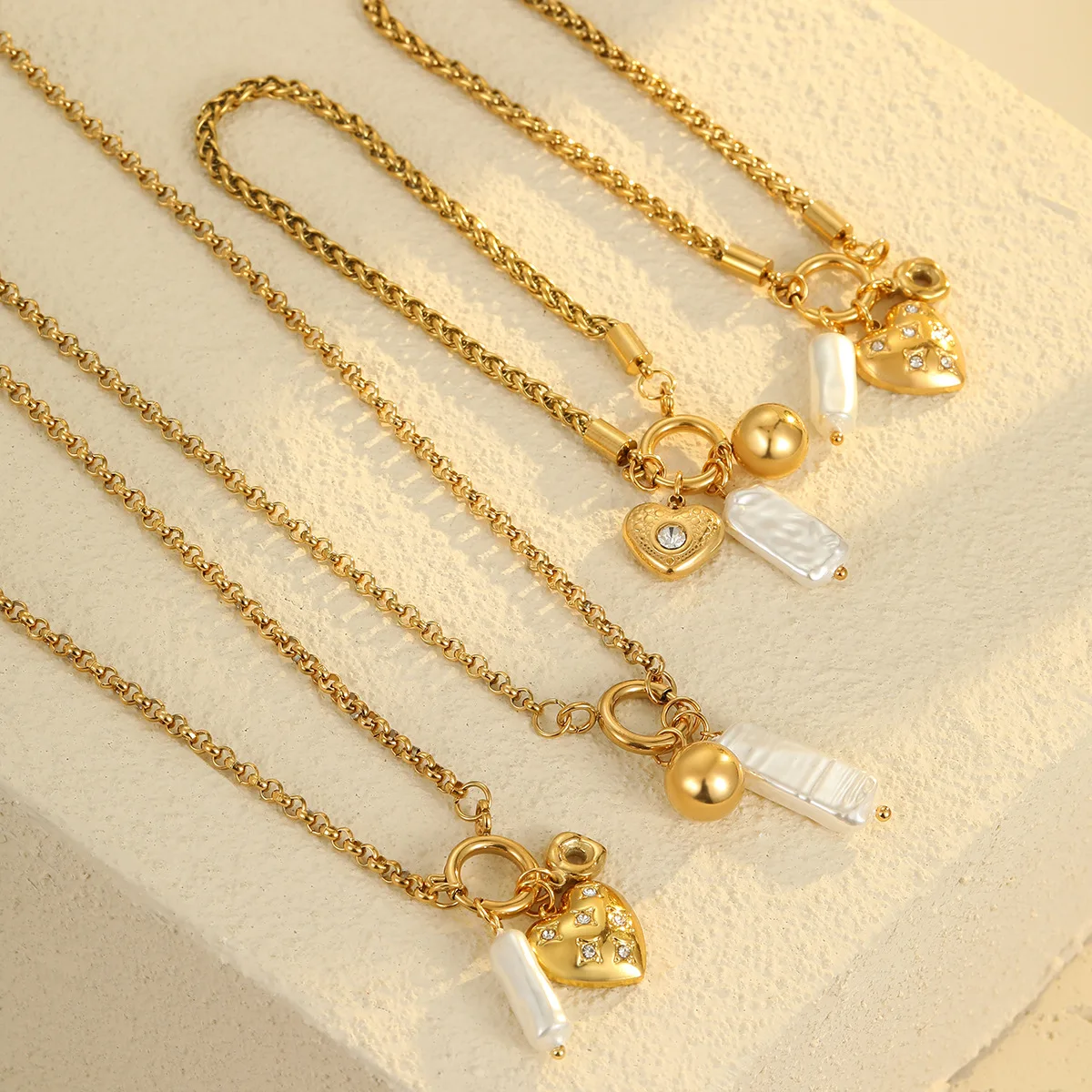 18K Gold Chunky Puffed Heart Toggle Necklace,Waterproof Non-Fading Stainless Steel,Vintage Layered Cable Chain Jewelry Set