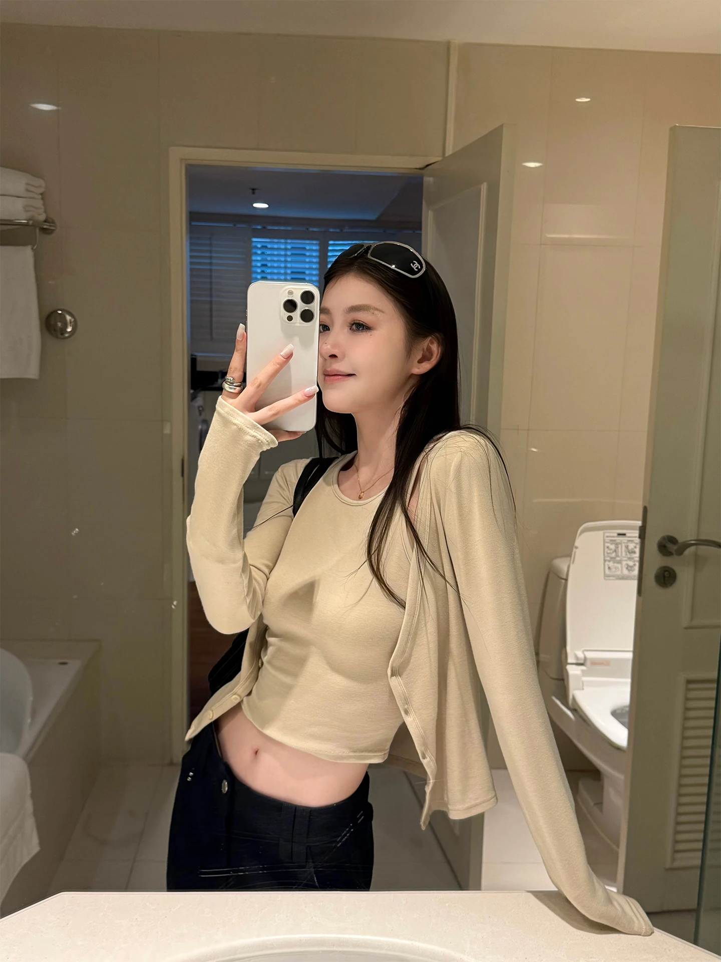 

Yaya op 33 nuts Almond Milk Two-Piece Set Precision Cutting Paper Personnel Soft Touch Spring 2026 Ladies' Ensemble