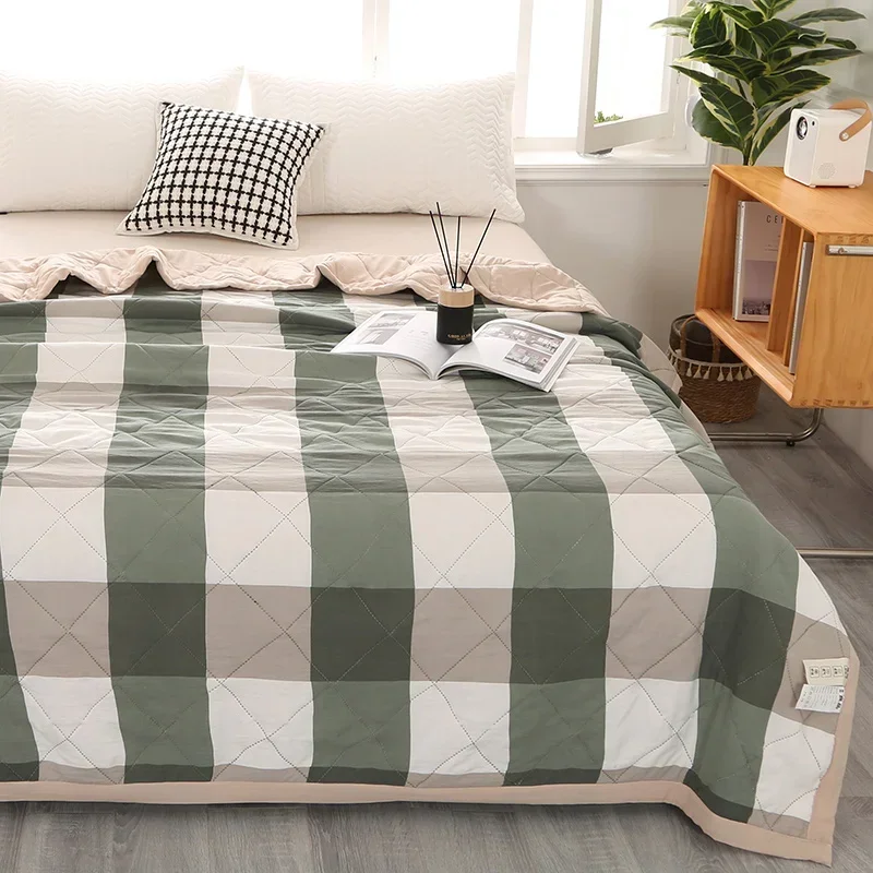 

1 Pc Summer Cool Quilt Air-conditioned Quilt Suitable for Bedroom Living Room Summer Water Washed Cotton Quilt Family Use