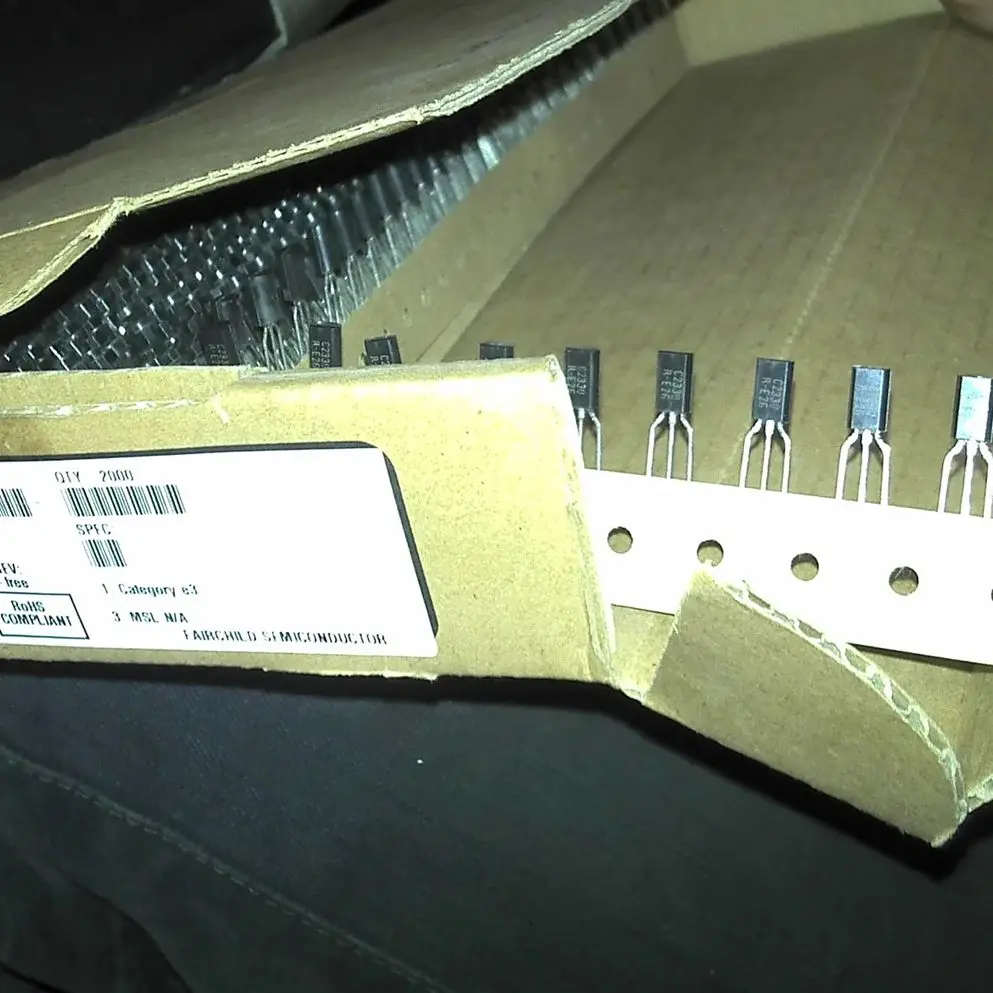 KSC2330DTA 2SC2330 C2330 TO-92 nuevo y Original, lote de 10 unidades