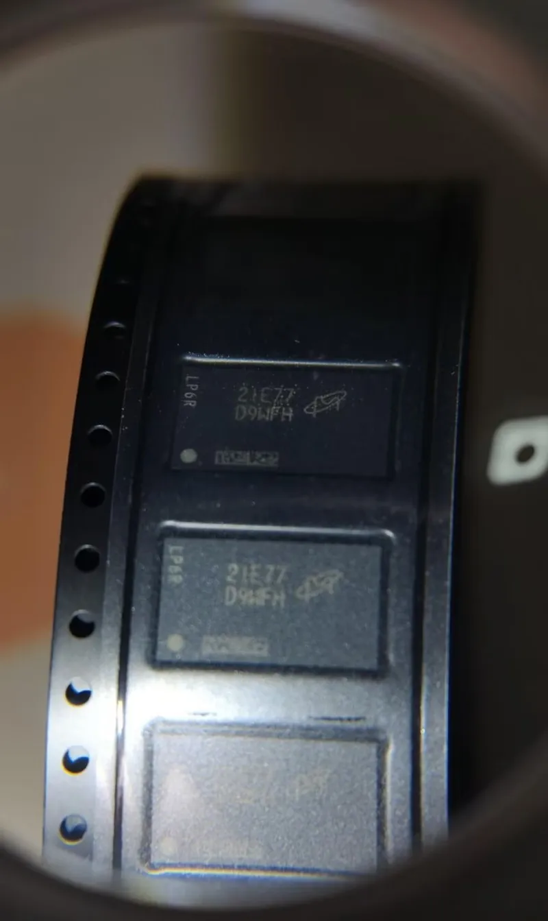 

SACOH New Original genuine MT40A512M16LY-075:E FBGA-96 8Gb DDR4 SDRAMN memory chip