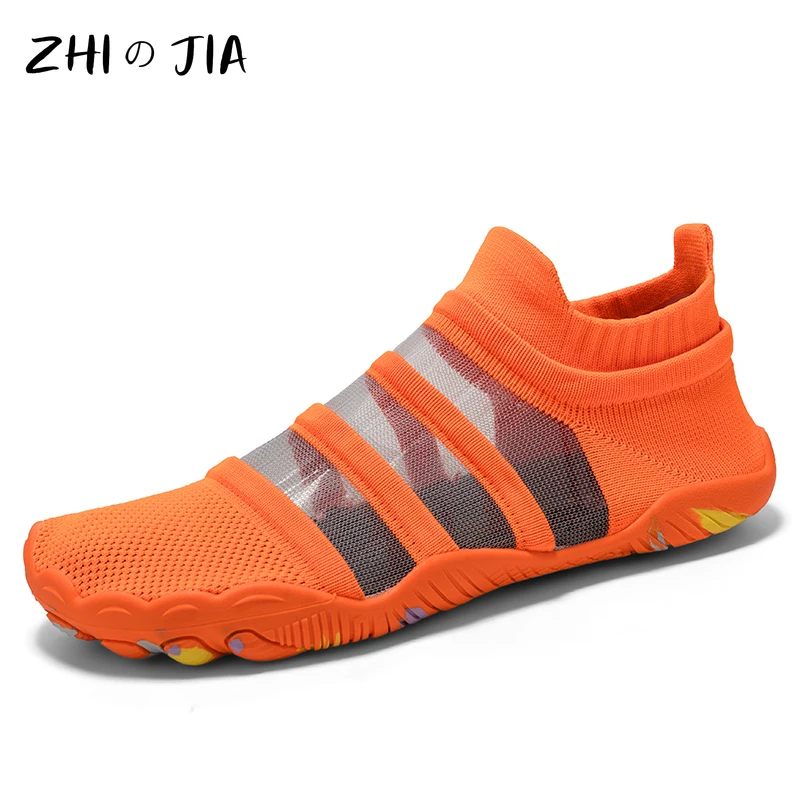 

Men's and Women's Swimming and Fitness Shoes Couple's Summer Water Beach Sneaker Mesh Breathable Fashion Large Flat Shoes 36-46