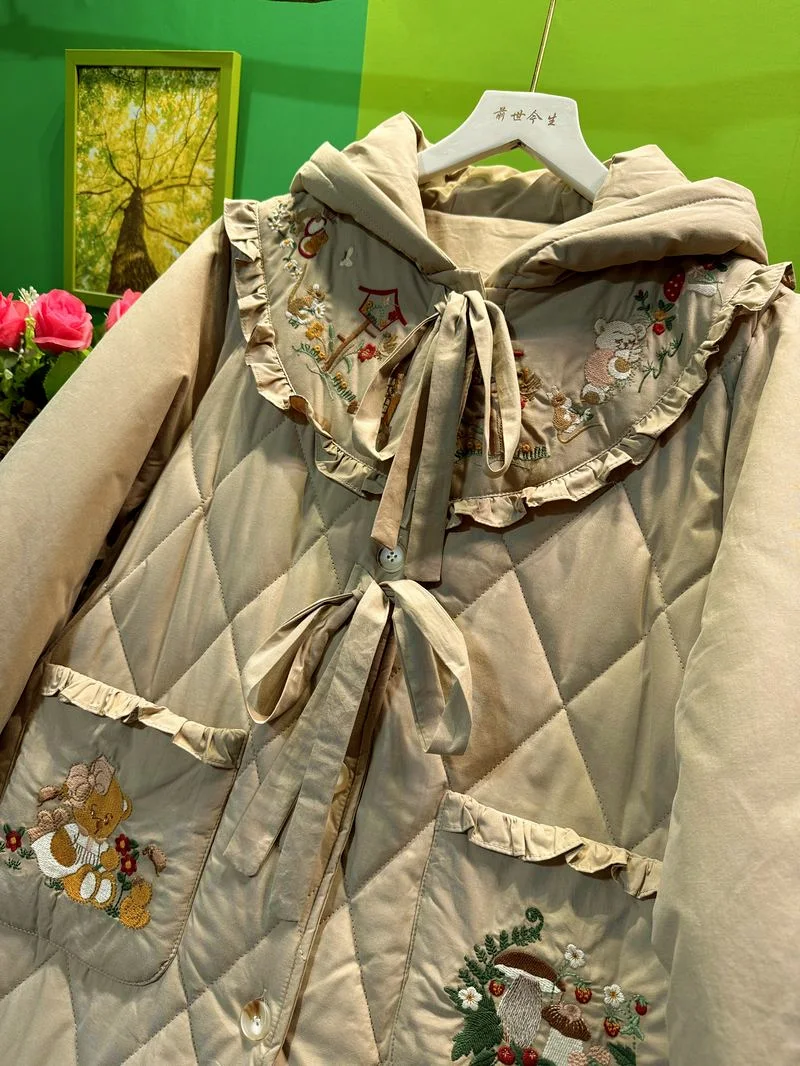 Cappotto lungo trapuntato con cappuccio ricamato con volant dolce inverno per donna Lolita Mori Girl Kawaii carino cappotto Cottagecore alla moda coreana