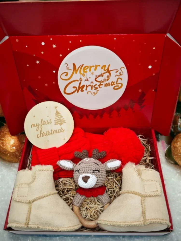 

Handmade Christmas Reindeer Gift Box Baby Shower Gift Set Wooden Panda Toy Newborn Bath Gift Box