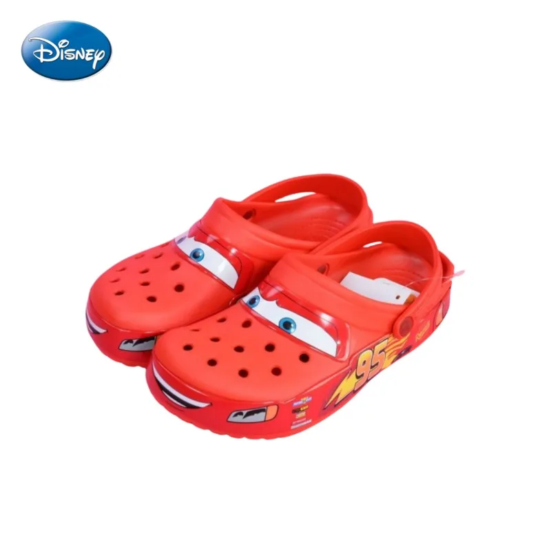 Disney Lightning McQueen outdoor Baotou casual flat sandals are hollow, breathable, non-stuffy, quick-drying and sweat-absorbent