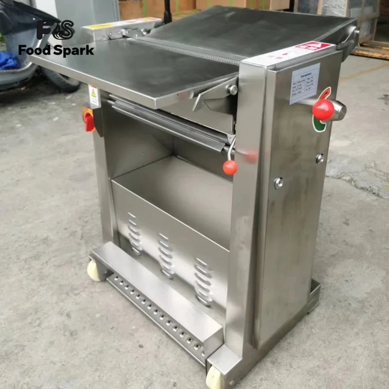 

Adjustable Thickness Fresh Meat Slicer Slicing / Pork Beef Fat Skin Removing Cutting Machine