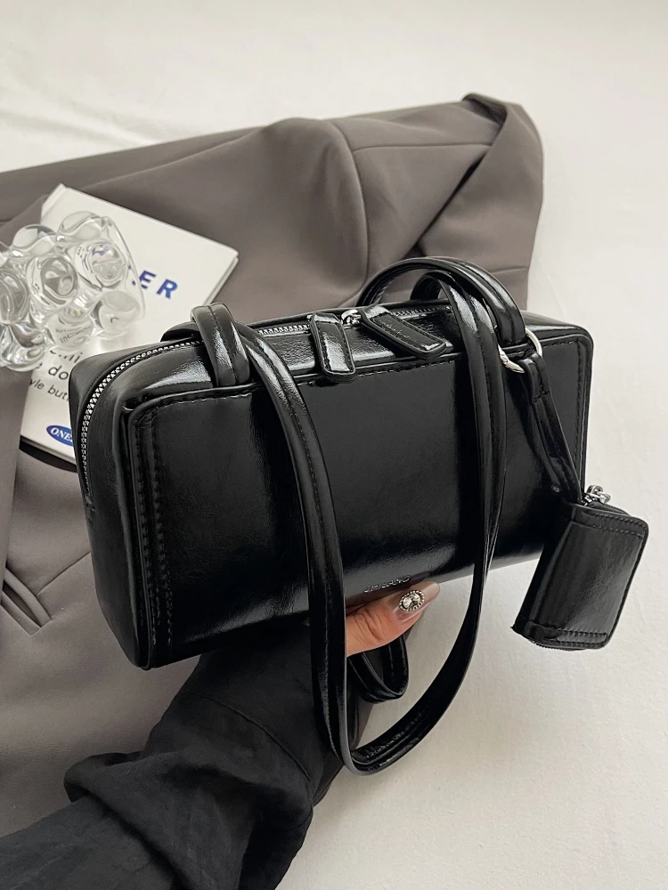 

Retro Oil Wax Leather Small Bag Women's Faion Commuter Square Bag Autumn Winter High-End Underarm Bag Single oulder Bag