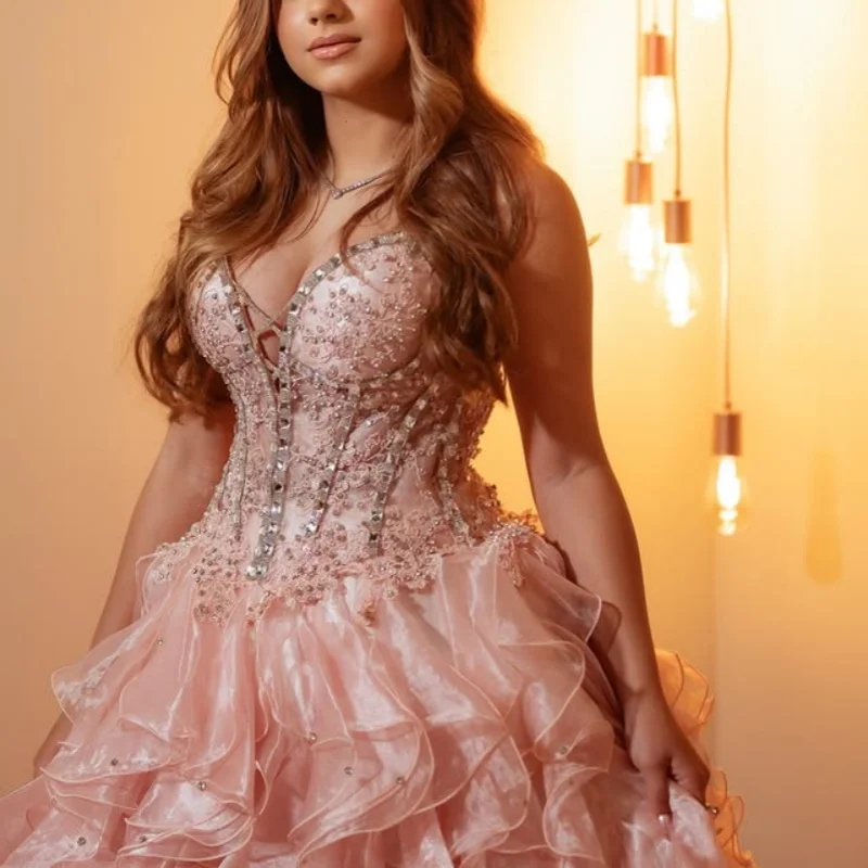 

Блестящее розовое платье Quinceanera с кружевными многослойными кристаллами и блестками, платья de 15, Quinceanera ﻿ Индивидуальный