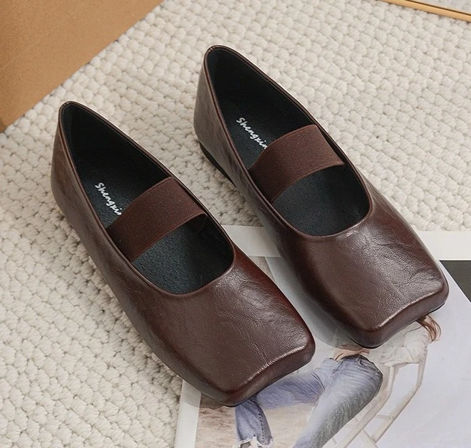 

Spring New French Square-toed Shallow Toe Small Leather Shoes, Women's Fashionable and Comfortable Flat Soft-soled Single Shoes