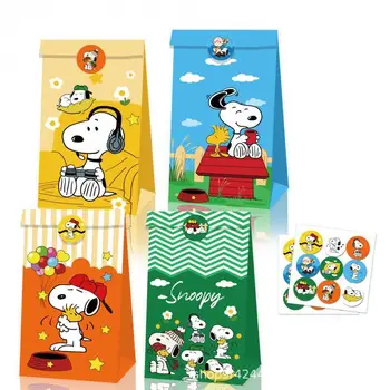 Snoopy Karton Süßigkeiten Geschenkbox 12 Stücke Anime Snoopy Kraftpapier Tasche Aufkleber Niedliches Kind Party Papiertüte Kuchen Tasche Großhandel